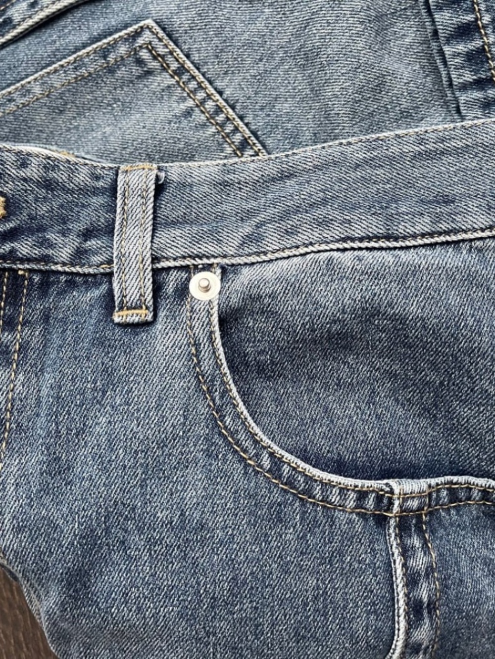 Tibi NWOT Spring Denim Tuck Jean Short 27 - Picture 7 of 14